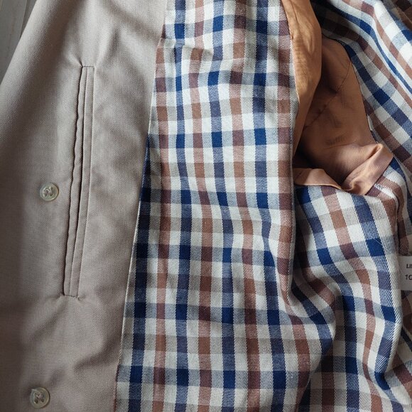 Aquascutum London Tan Trench Coat - Picture 9 of 13